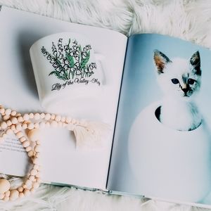 Vintage milk glass mug